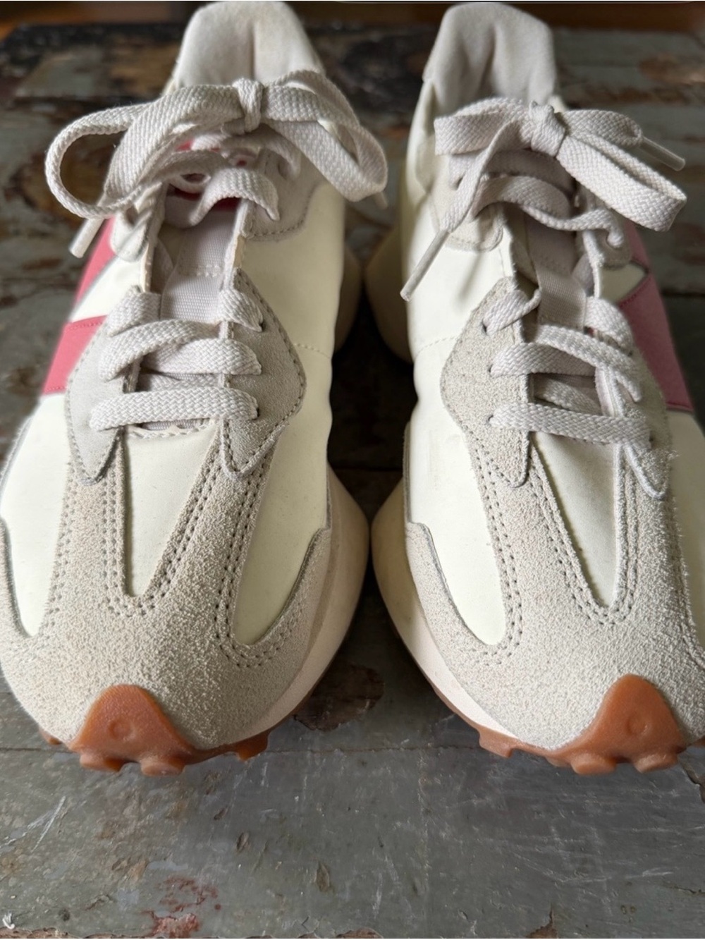 New without tags, classic New Balance 327 Sneakers in Rose Pink 👟 - Picture 5 of 6